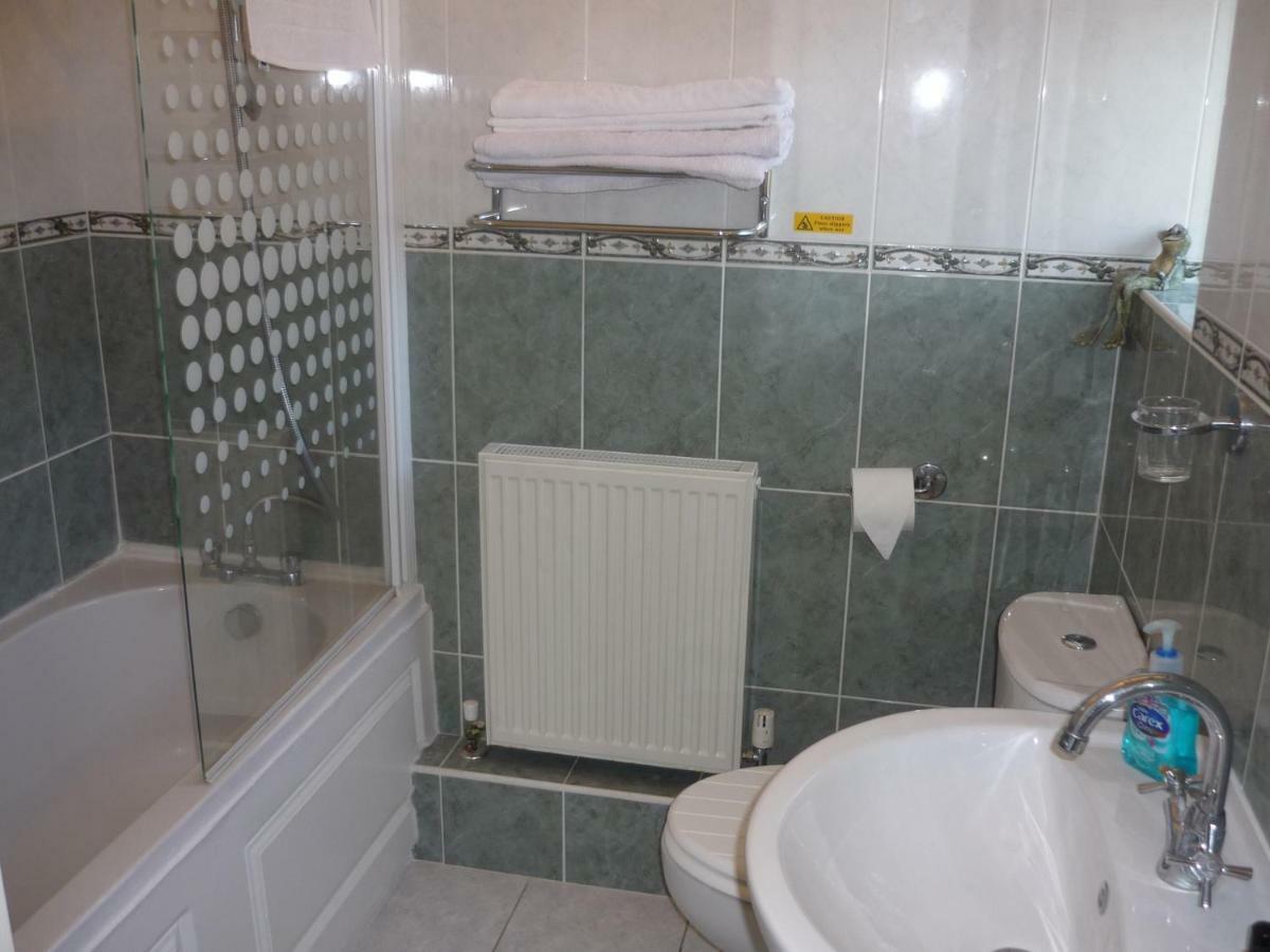 Bexhill-on-Sea De La Warr Guest House מראה חיצוני תמונה